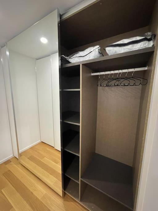 Magic Home, Everything You Need. 푼샬 외부 사진